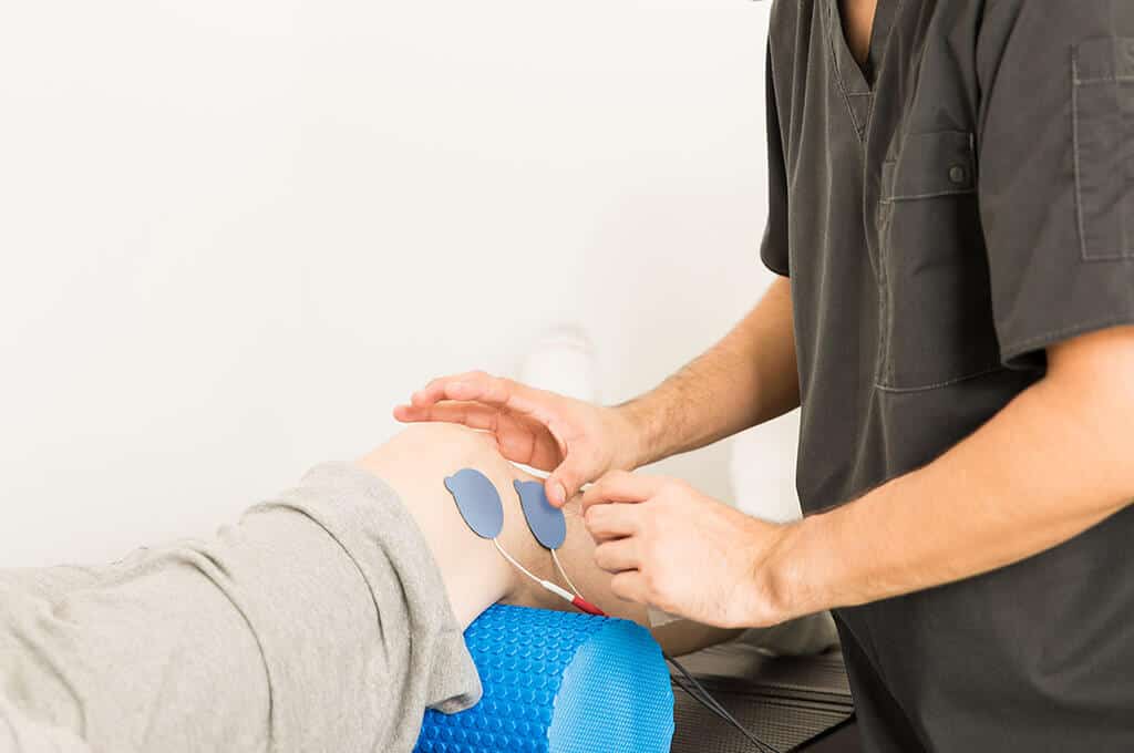 Knee Pain Ultrasound and Electrotherapy Treatment